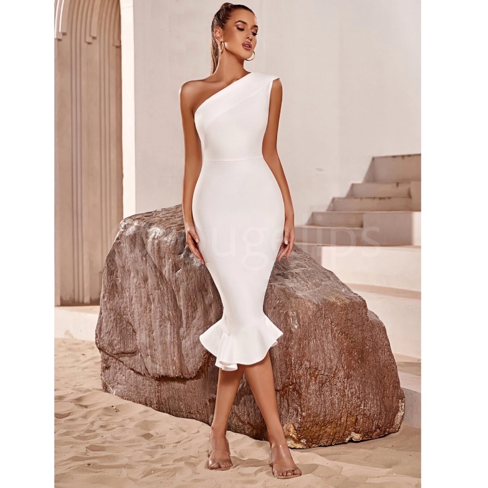 Rouge! Elegant White One Shoulder Dress